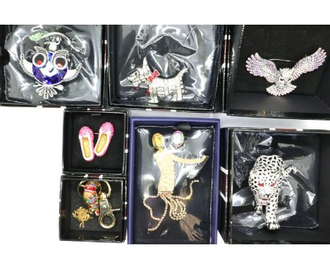 Seven Butler and Wilson boxed jewellery items. P&amp;P Group 1 (£14+VAT for the first lot and £1+VAT for subsequent lots) 
