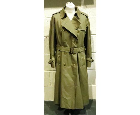 Burberry Islington trench coat size 14. No visible repairs, very light discolouration on inside collar, one spare button insi