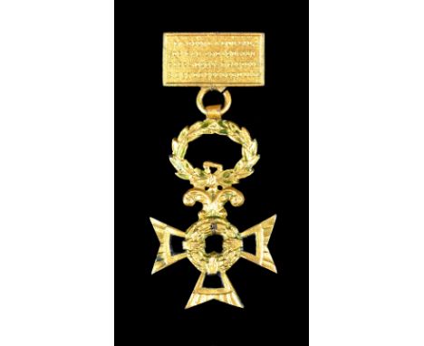 Spain: Cross for Baeza, Úbeda and Castril 1838, gilt with small enamel details, 19 mm, horizontal and lower arms of flaring f