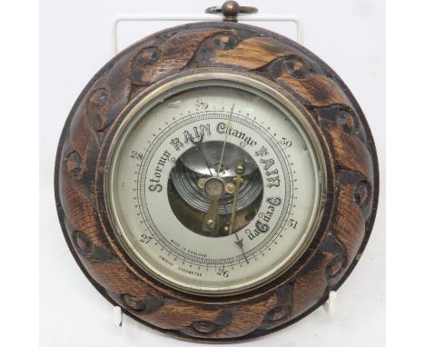 Circular carved wood wall hanging barometer, D: 16 cm. UK P&amp;P Group 3 (£30+VAT for the first lot and £8+VAT for subsequen