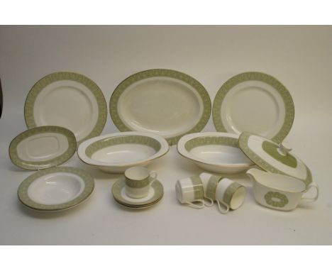 A Royal Doulton Sonnet dinner tea service 