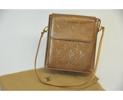 A ladies Louis Vuitton The Vernis bronze leather handbag with original soft fabric outer bag 