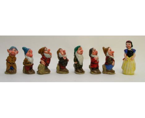 An interesting ceramic set of Snow White and the Seven Dwarves, impressed Disney
