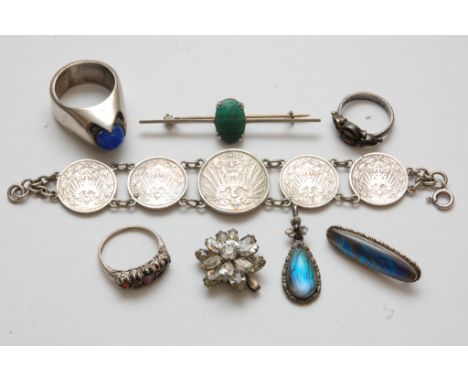 A small collection of vintage silver and white metal oddments