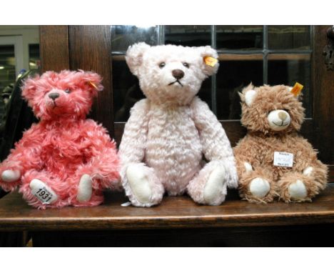 Three Steiff bears, two with growlers