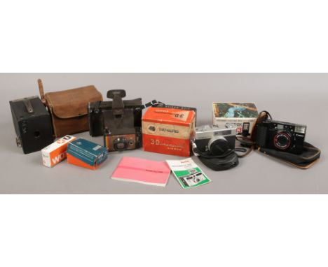 A box of photographic equipment to include Konica C35, Agfalux flash colour swinger Polaroid land camera, boxed 3D view maste