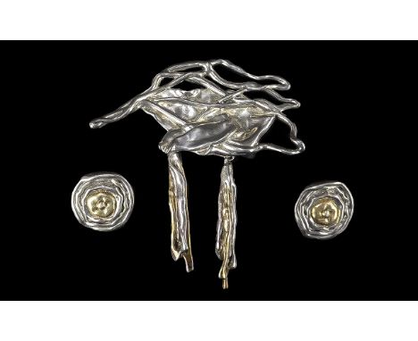 Varsano of Israel Vintage Designer Silver Jewellery, comprising a large brooch which can also be worn as a pendant, and match
