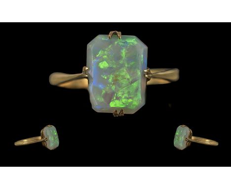 Ladies Attractive 18ct Gold Single Stone Opal Set Ring, marked 18ct to interior of shank, the rectangular shaped opal of plea
