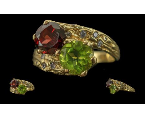 Ladies 18ct Gold Pleasing Designed Peridot, Garnet and Diamond Set Dress Ring, With Diamonds Set Shoulders, Marked 18ct to In
