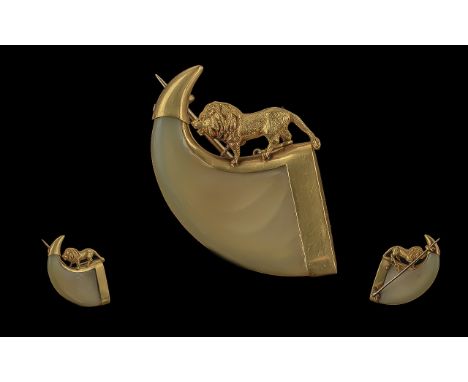 Superb Early 20th Century Superior Quality Figural Lion Claw Brooch, in a high ct gold figural mount, not marked, tests 20ct 