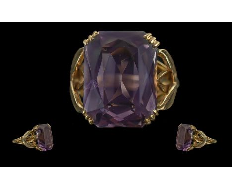 Ladies 9ct Gold Pleasing Amethyst Set Statement Ring, Marked to Interior of Shank. The Large Faceted Amethyst of Pleasing Col