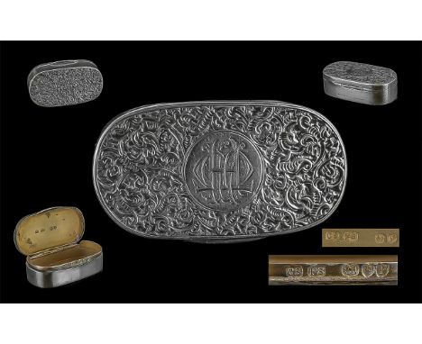 Edwardian Period 1901 - 1910 Sterling Silver Hinged Snuff Box, Embossed Decoration to Top and Bottom of Box, Hallmark for Lon