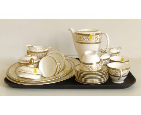 Minton Aragon part tea service. Condition report: see terms and conditions