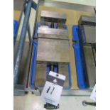 Kurt D688 6" Angle-Lock Vise