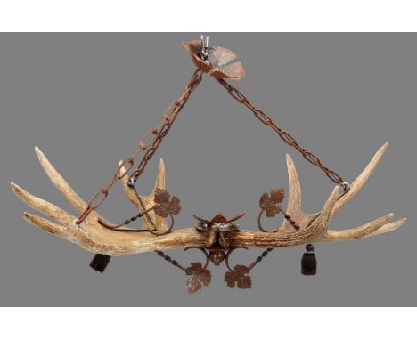 Antlers/Horns: A European Moose Antler Mounted Chandelier (Alces alces), circa late 20th century, a Moose antler mounted chan
