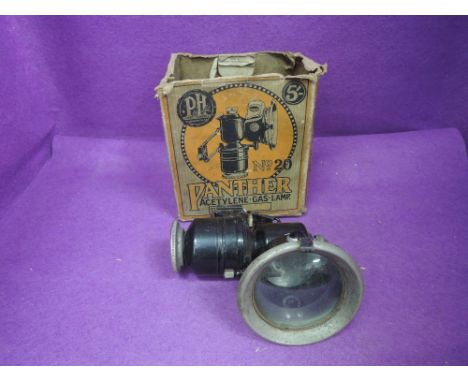 A Powell &amp; Hammer Ltd Panther acetylene gas lamp No 20, in original box