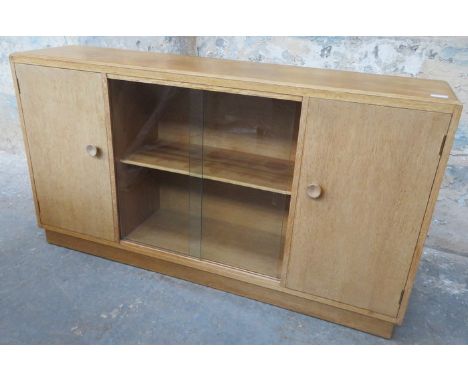 20th CENTURY LIGHT OAK CUPBOARD FITTED WITH TWO DOORS AND TWO GLASS SLIDING DOORS TO CENTRE 