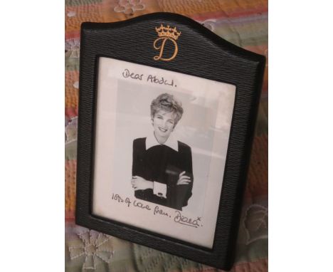 DIANA PRINCESS OF WALES SIGNED PRESENTATION PORTRAIT PHOTOGRAPH WITHIN ORIGINAL MOROCCO LEATHER FRAME, AND GILT EMBOSSED D CI