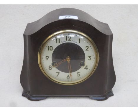 20th CENTURY SMITHS ENFIELD BAKELITE CASED MANTLE CLOCK