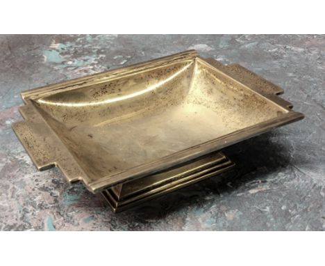 A silver Art Deco style rectangular pedestal trinket dish, 12.5 x 8.5 x 3.4cms; Walker &amp; Hall, Sheffield, 1950 91.5g 