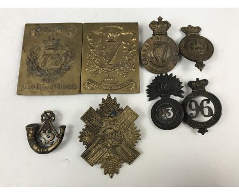 Reproduction British Army shoulder belt plates etc