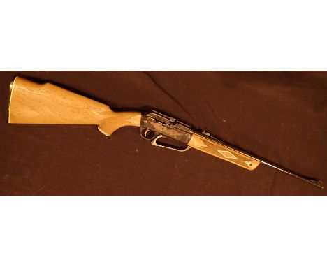 Powerline 22 air rifle  CONDITION REPORT: No single shot and the item is not working at lotting.