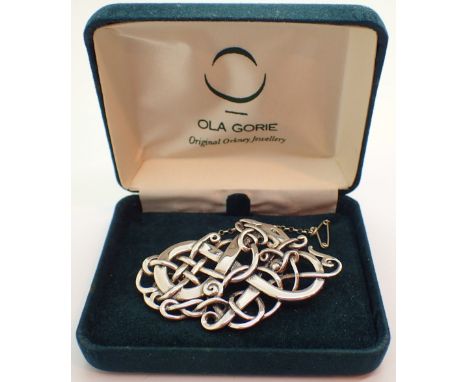 Ola Gorie sterling silver Celtic knot brooch in original box approximately 55 mm across