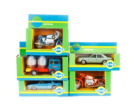 5 Gama Modellfahrzeuge 946, 997, 9051, 9052 und 9192, Alterungsspuren, je in OVP, Z 2