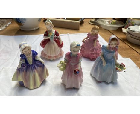  Sale Item:    5 SMALL ROYAL DOULTON FIGURINES   Vat Status:   No Vat   Buyers Premium:  This lot is subject to a Buyers Prem