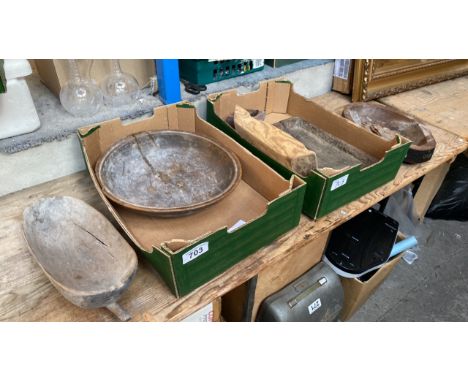  Sale Item:    2 BOXES VINTAGE WOODEN WARE (AF)   Vat Status:   No Vat   Buyers Premium:  This lot is subject to a Buyers Pre