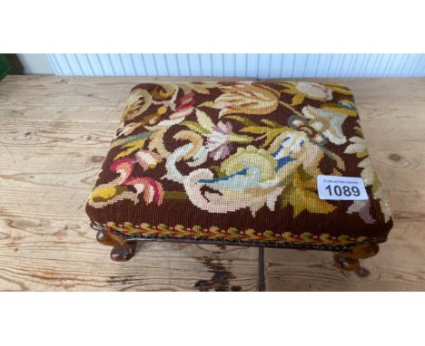  Sale Item:    VICTORIAN FOOT STOOL (AF)   Vat Status:   No Vat   Buyers Premium:  This lot is subject to a Buyers Premium of
