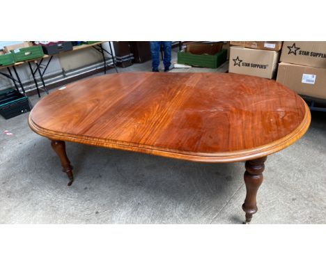  Sale Item:    MAHOGANY EXTENDING DINING TABLE &amp; LEAF-WINDER IN OFFICE  Vat Status:   No Vat   Buyers Premium:  This lot 