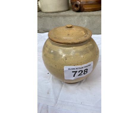  Sale Item:    VINTAGE GINGER JAR (AF)   Vat Status:   No Vat   Buyers Premium:  This lot is subject to a Buyers Premium of 1