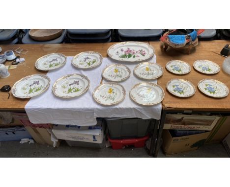  Sale Item:    SPODE STAFFORD FLOWERS- 4 MEDIUM 4 SMALL 4 LARGE PLATES &amp; ASHET  Vat Status:   No Vat   Buyers Premium:  T