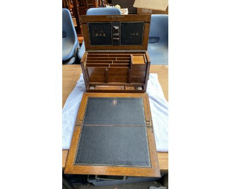  Sale Item:    OAK WRITING BOX (AF)   Vat Status:   No Vat   Buyers Premium:  This lot is subject to a Buyers Premium of 17.5