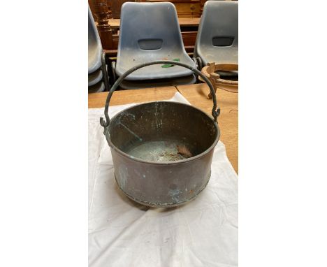  Sale Item:    COPPER POT (AF)   Vat Status:   No Vat   Buyers Premium:  This lot is subject to a Buyers Premium of 17.5% + V