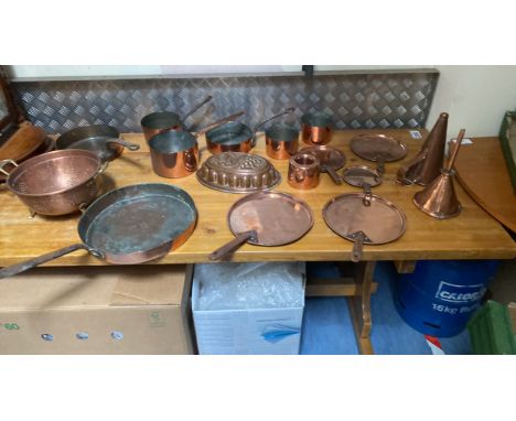  Sale Item:    2 BOXES ASSORTED COPPER WARE(AF)   Vat Status:   No Vat   Buyers Premium:  This lot is subject to a Buyers Pre