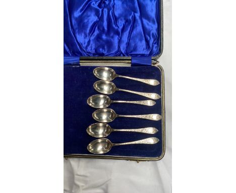  Sale Item:    6 SILVER TEASPOONS - WRONG BOX   Vat Status:   No Vat   Buyers Premium:  This lot is subject to a Buyers Premi