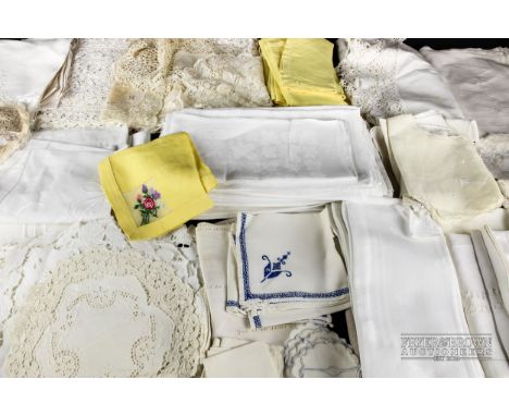 A quantity of table linen, included napkins, tray cloths, doilies etc.