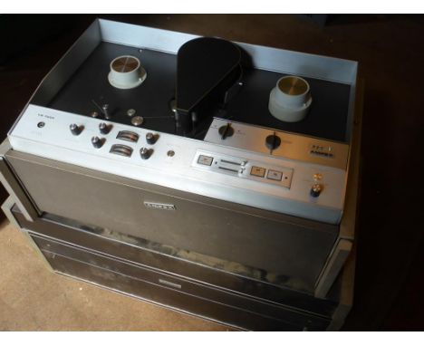 AMPEX VR7003 VINTAGE STUDIO VIDEO RECORDER (if you are considering bidding remotely please ensure that you can arrange collec