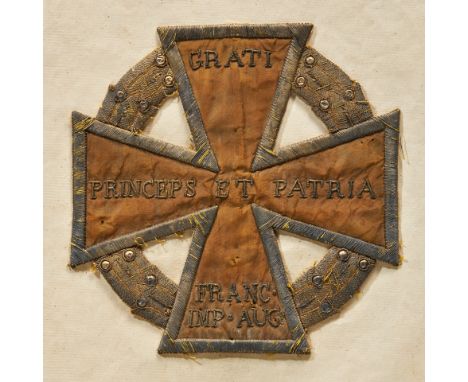 Großes gesticktes Armeekreuz 1813/14 (Kanonenkreuz). Übergroßes gesticktes Exemplar aus versilberten und vergoldeten Metallfä