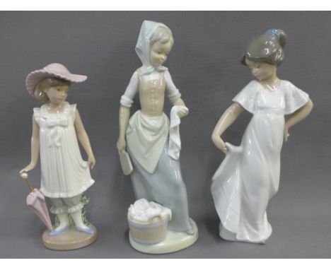 Three Nao Spanish porcelain female figures, tallest 24cm, (3) 