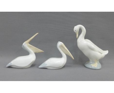 Nao Duck and two white glazed Pelicans, tallest 14cm, (3) 