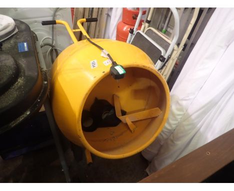 Master mix MC130 230v concrete mixer. All electrical items in this lot have been PAT tested for safety and have passed. This 
