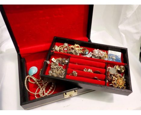 Jewellery box with contents including silver examples. UK P&amp;P Group 1 (£16+VAT for the first lot and £2+VAT for subsequen