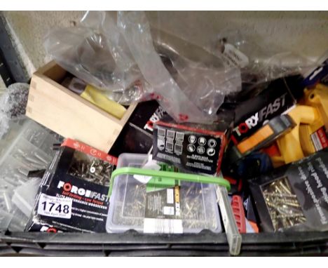 Mixed screws, fixings, hand tools. Not available for in-house P&amp;P 