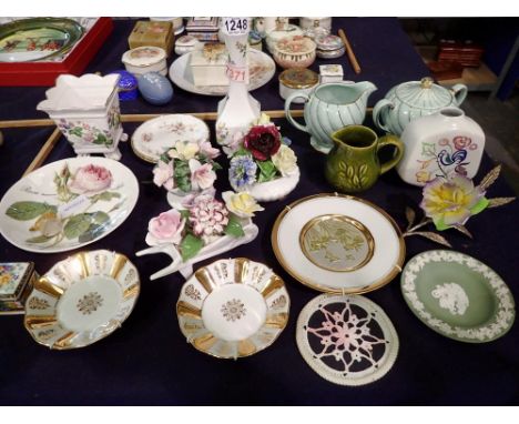 Mixed ceramics, including Poole. Not available for in-house P&amp;P 