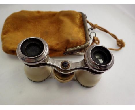 Pair of opera glasses with fitted leather bag. UK P&amp;P Group 1 (£16+VAT for the first lot and £2+VAT for subsequent lots) 