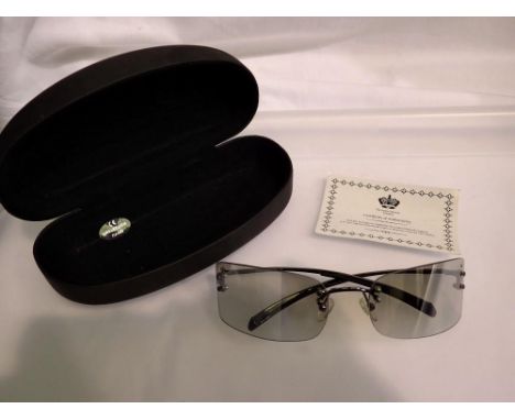 London Diamond Company sunglasses with inset diamond. UK P&amp;P Group 1 (£16+VAT for the first lot and £2+VAT for subsequent