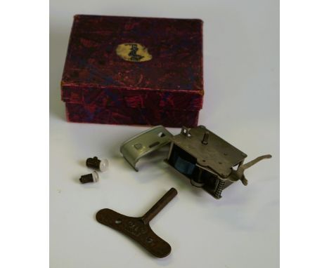 MARKLIN - MADE IN GERMANY Motor with key #1109M  40s  - Original box. Good condition.